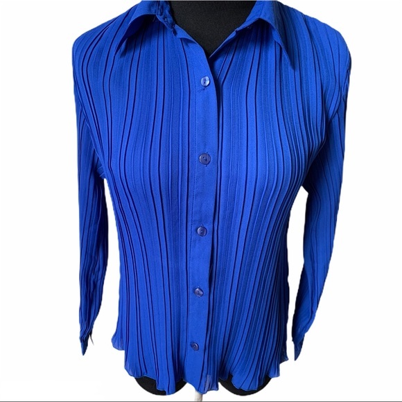 New gear pleated long sleeve Button Down Blouse - Picture 4 of 7